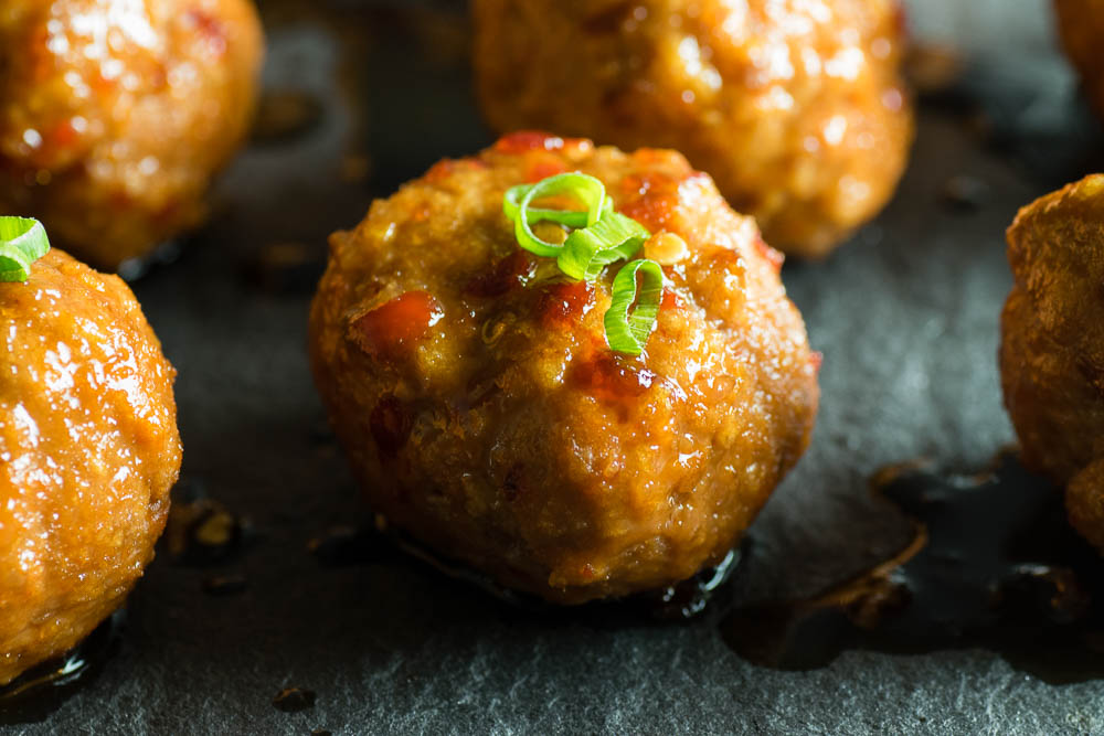 [Sponsored] As one of their three recipes created for Rogue One: A Star Wars Story, The Geeks have come up with Thermal Detonators, a turkey meatball recipe. 2geekswhoeat.com #StarWarsRecipes #StarWars #AppetizerRecipes #GameDayRecipes #Appetizers #Meatballs 