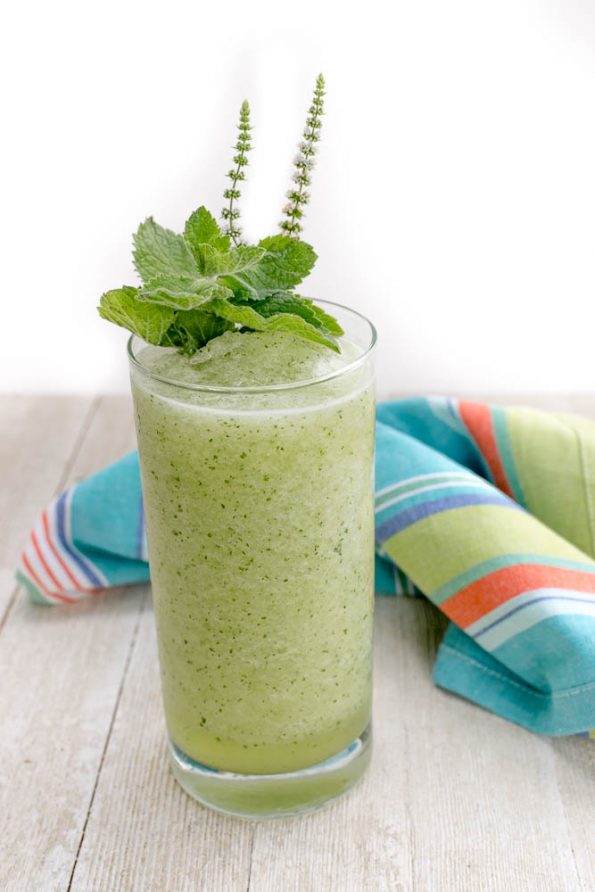 Vegan Recipes | Smoothie Recipes | Healthy Recipes | With heat and humidity rising, The Geeks have created a cool and refreshing melon cucumber smoothie that is sure to refresh! [sponsored] 2geekswhoeat.com