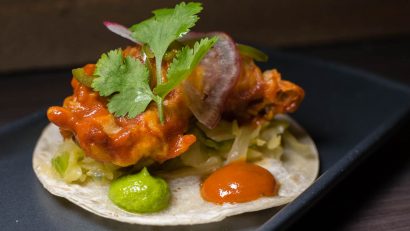 The Geeks visit CRUjiente Tacos and share their top 5 favorites! 2geekswhoeat.com #tacos #Phoenix
