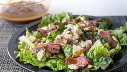 Salad Recipes | Beef Recipes | For their March recipe for Phoenix Public Market, The Geeks have created a Rosemary Brined Steak Salad perfect for meat eaters and salad lovers alike! 2geekswhoeat.com