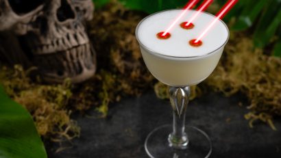 Cocktail Recipes | Cocktails | Themed Cocktails | The Geeks have modified the classic cocktail, the Pisco Sour, now calling it the 3 Dots Pisco Sour, inspired by The Predator. 2geekswhoeat.com