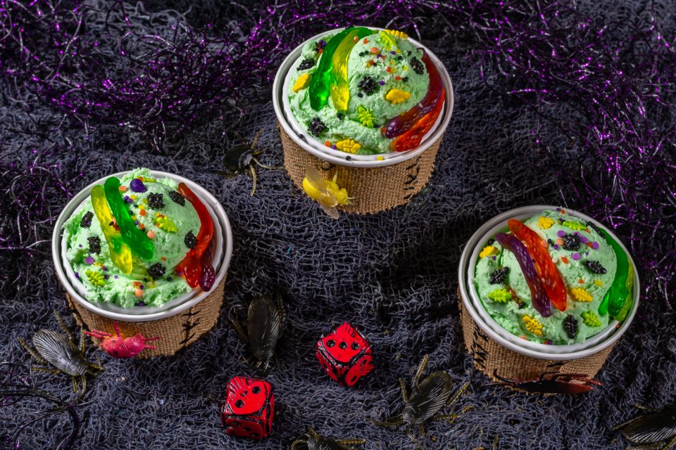 Nightmare Before Christmas Recipes | Halloween Recipes | Disney Recipes | The Geeks are celebrating the 25th anniversary of The Nightmare Before Christmas with a cute craft and ice cream sundae DIY called Oogie Boogie Ice Cream Sundae! [sponsored] 2geekswhoeat.com