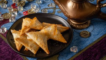 Aladdin | Disney Food | Disney Recipes | Disney Snacks | Inspired by the live action remake of Aladdin, The Geeks have created a recipe for Agrabah Baklava Bites. This sweet treat is perfect for movie night! 2geekswhoeat.com