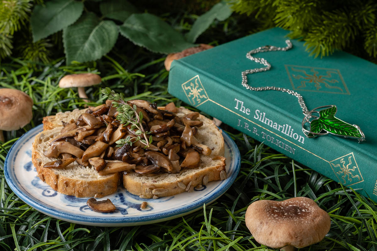 Hobbit Style Mushroom Toast: A Tolkien Inspired Recipe - Geeks Who Eat