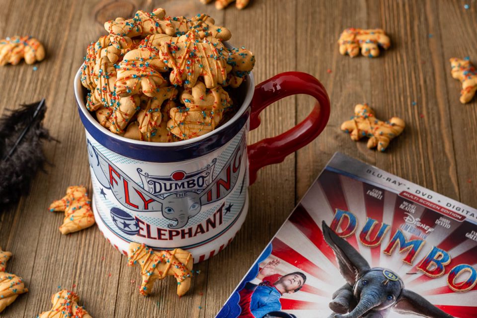 [AD] Dumbo | Disney Recipes | Disney Snacks | The Geeks have created a 2nd fun filled recipe, Showstopping Sprinkled Animal Crackers, inspired by Dumbo and perfect for movie night! 2geekswhoeat.com
