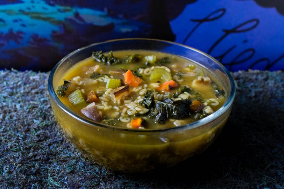The Geeks have restarted their partnership with Phoenix Public Market and are bringing their personality to the recipes starting with Hi Dad Soup inspired by A Goofy Movie. [sponsored] 2geekwhoeat.com #SoupRecipes #DisneyRecipes #VegetarianRecipes #Soup #Disney #Vegetarian #WinterRecipes