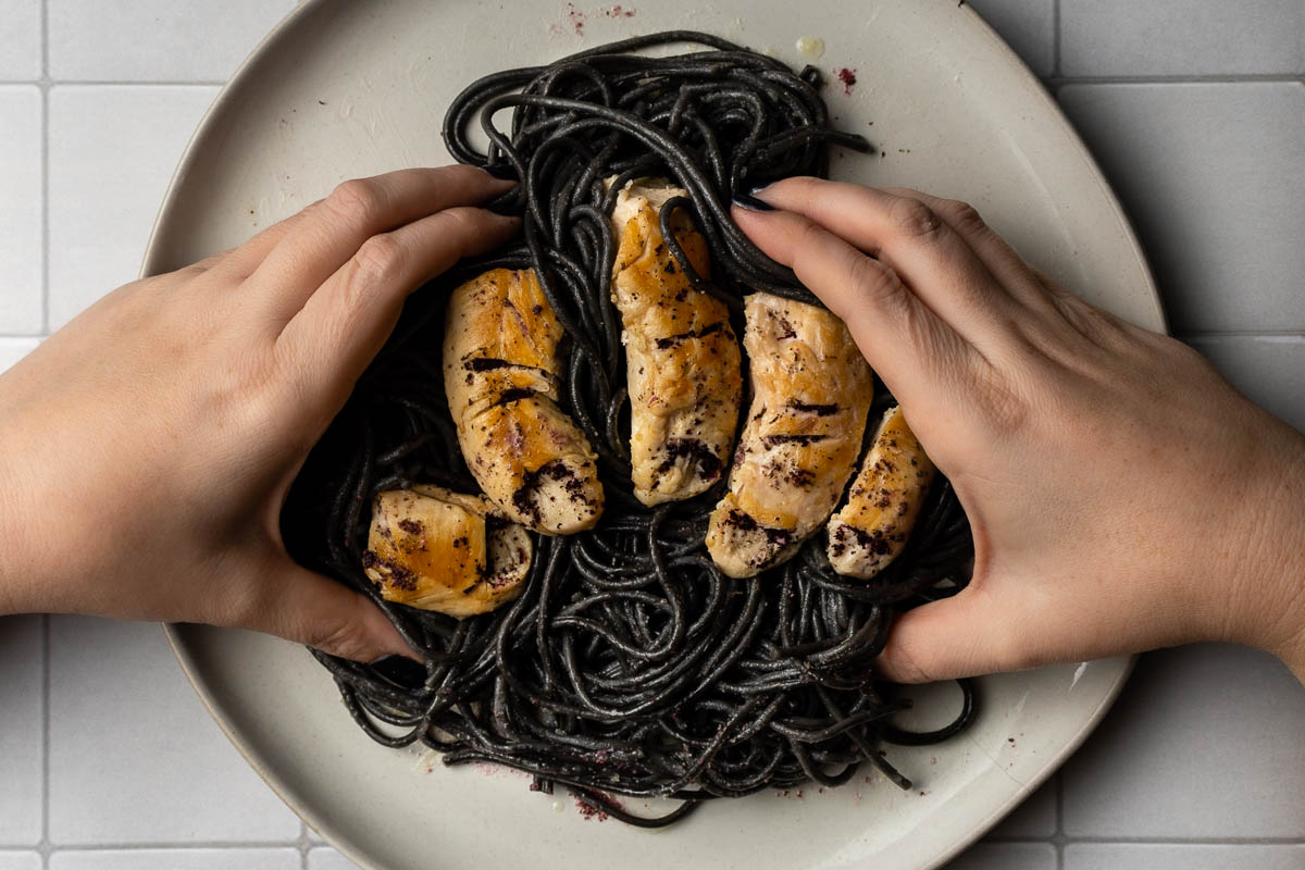 Inspired by Sony Pictures' The Grudge, The Geeks have created a new deliciously creepy recipe for Pasta with Chicken & Shiso Brown Butter Sauce. 2geekswhoeat.com #PastaRecipes #BrownButterSauce #DinnerIdeas #HorrorMovies #HorrorRecipes #HorrorFood #MovieRecipes 