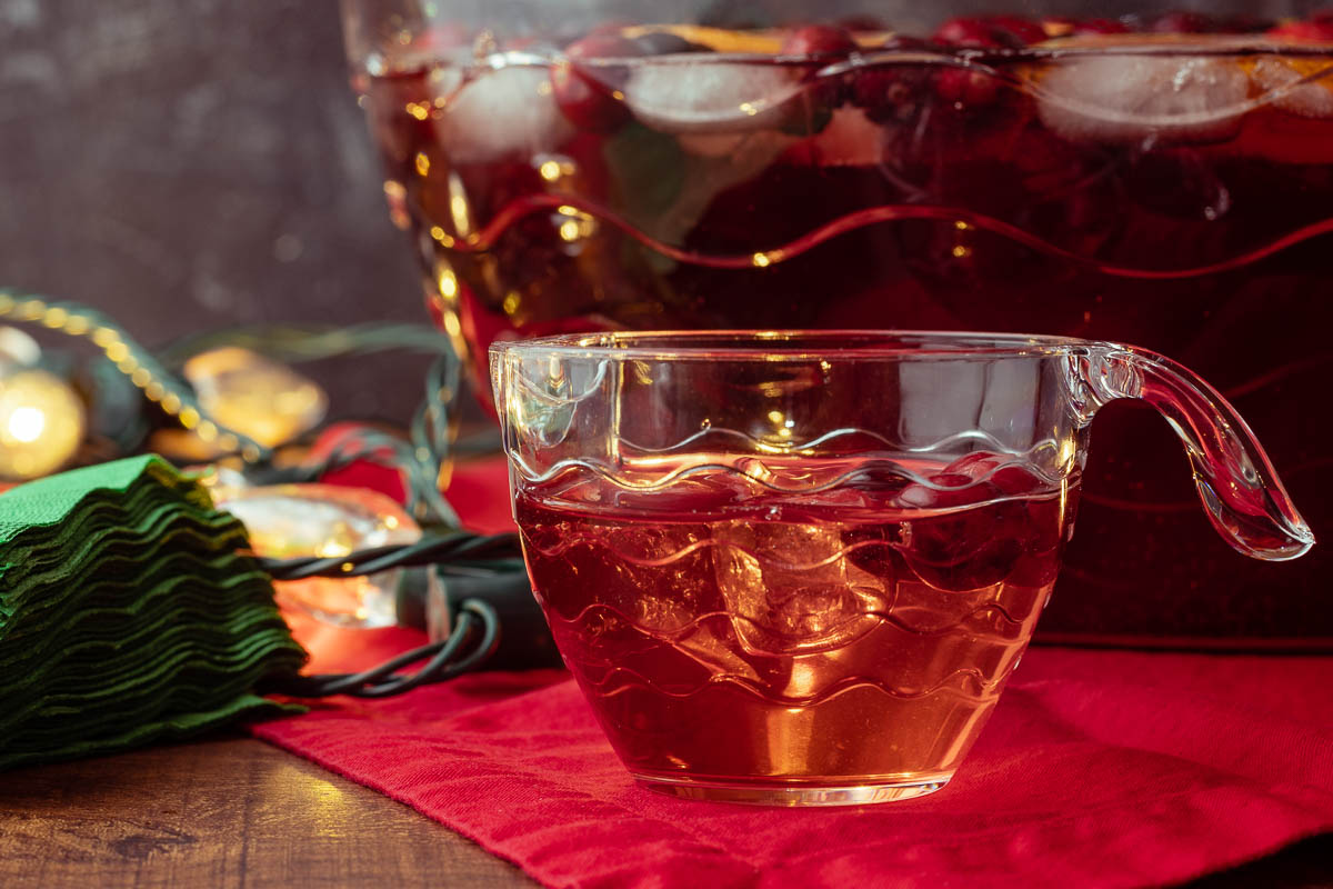 The Geeks have come up with one more recipe in time for Christmas, Shari's Famous Punch inspired by the holiday horror hit, Secret Santa! 2geekswhoeat.com #HolidayRecipes #HorrorMovieRecipes #DrinkRecipes #HolidayPunch #ChristmasRecipes #SecretSanta