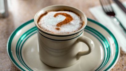 Inspired by Warner Brother's new release, The Batman, The Geeks have recreated and modified the latte seen in the film's trailer! 2geekswhoeat.com #TheBatman #Batman #GeekyFood #GeekyRecipes #LatteArt #Latte