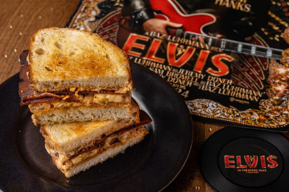 To celebrate the release of Baz Luhrmann's Elvis, The Geeks have veganized The King's iconic Fool's Gold Loaf Sandwich! 2geekswhoeat.com #Elvis #VeganRecipes #VeganSandwiches #MovieNight #MovieFood